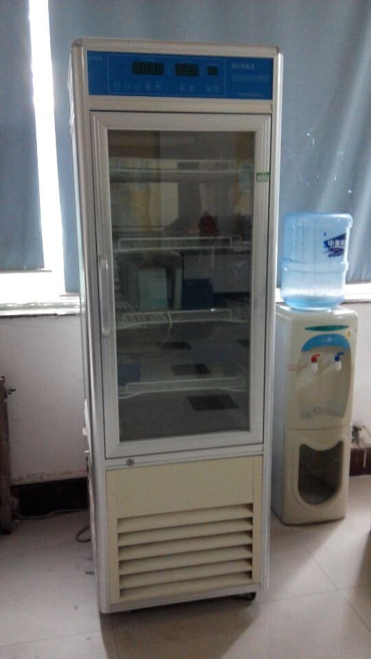 恒温恒湿培养箱